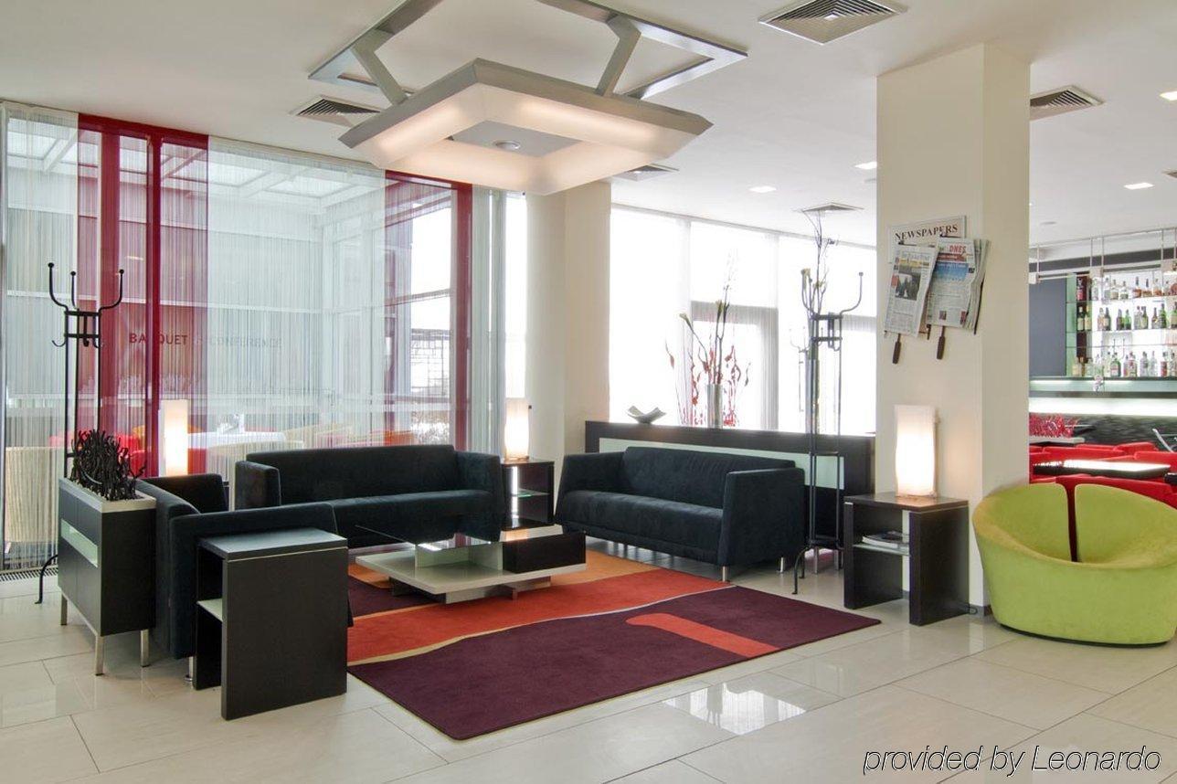 Holiday Inn Prague Airport By Ihg Интерьер фото